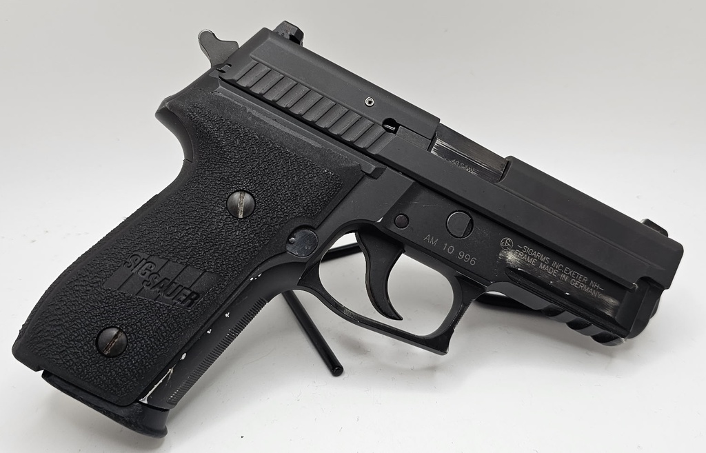 Sig Sauer P229R DAO 40S&W Pistol (Police Trade-In)